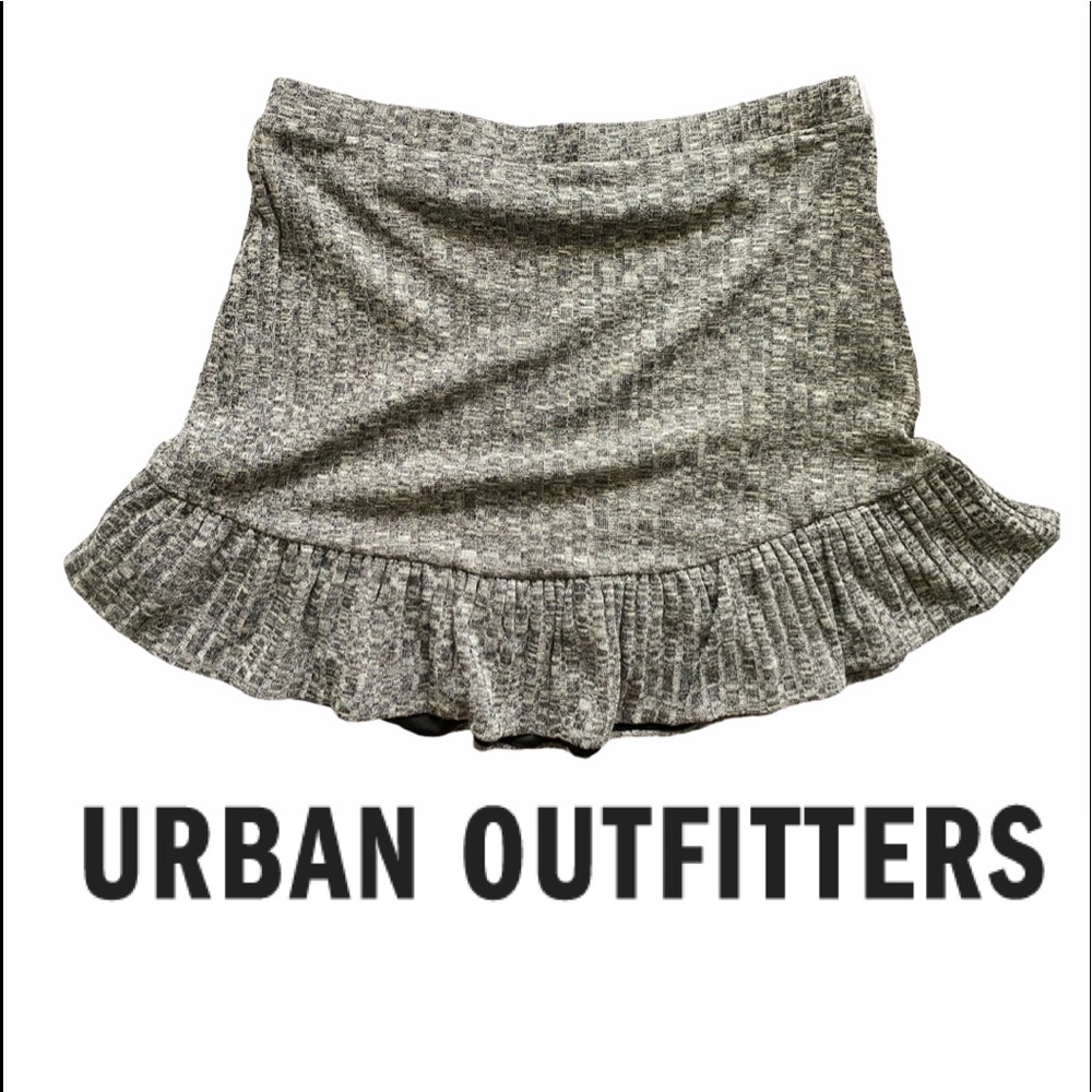 🆕 NEW UO Silence + Noise Heather Grey Mini Skirt